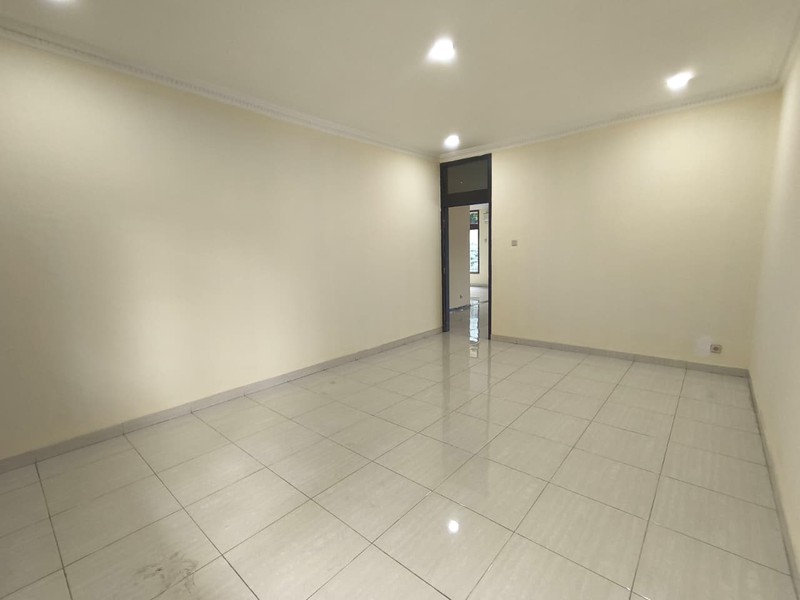 Rumah Disewakan di Jalan Kemang Selatan