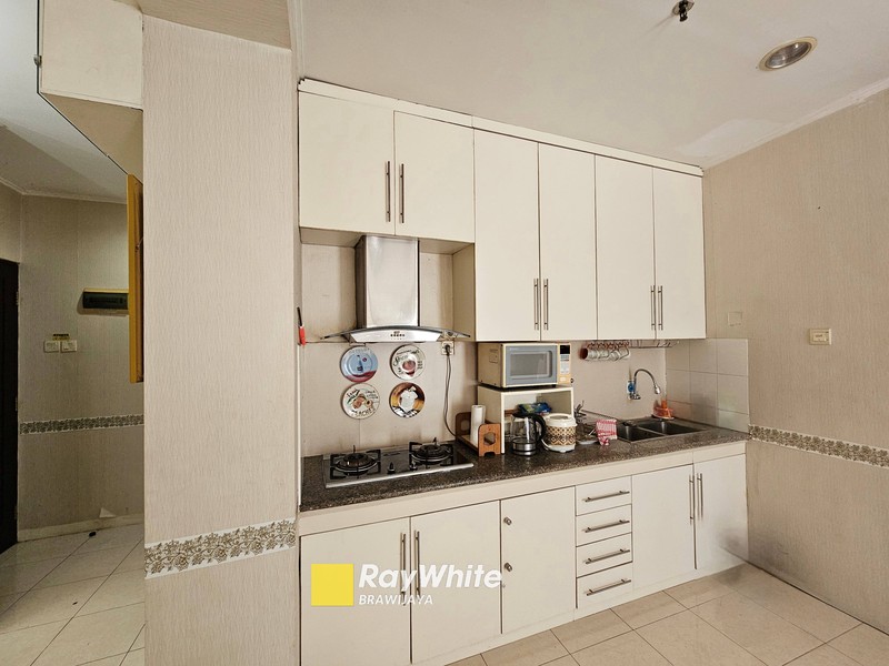 Unit di Apartemen Casablanca Mansion, Tebet, Lantai 1, Swimming Pool View, Dekat Mal Kokas