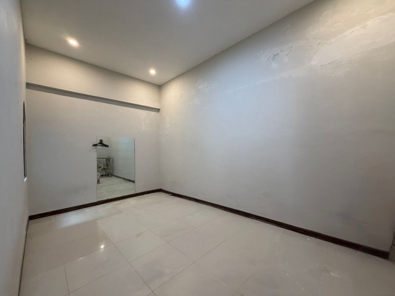 Dijual tanah beserta bangunan akses lokasi sangat strategis di Kemang 