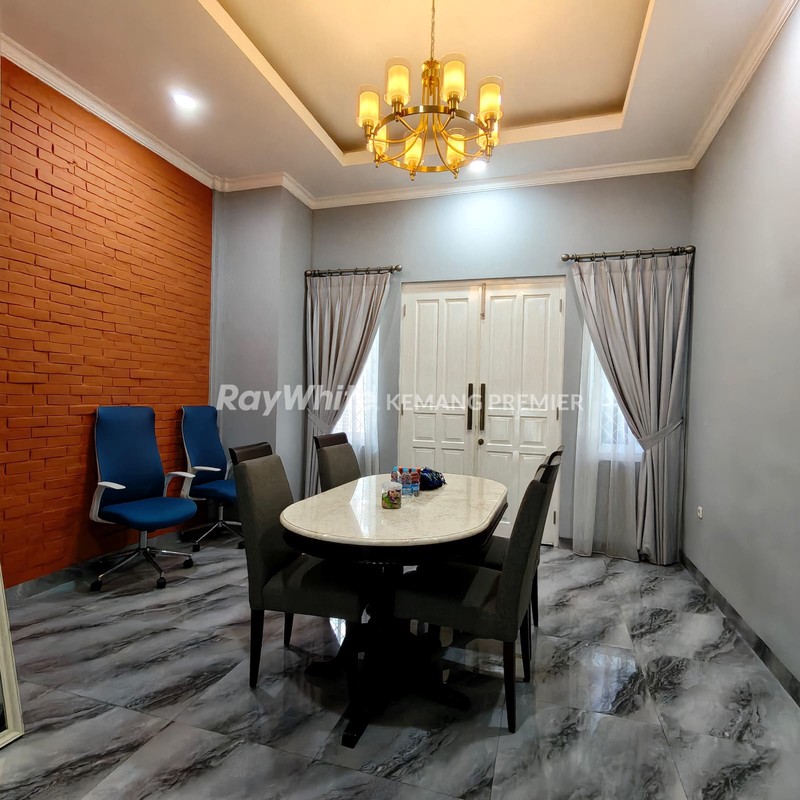 Rumah Baru renovasi 2024 , siap huni tinggal bawa koper area Cipete Kebayoran Baru