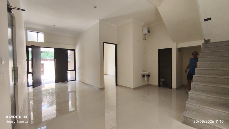 2046. Dijual Rumah Baru Gress Kendangsari, Tenggilis Tengah Surabaya Timur 