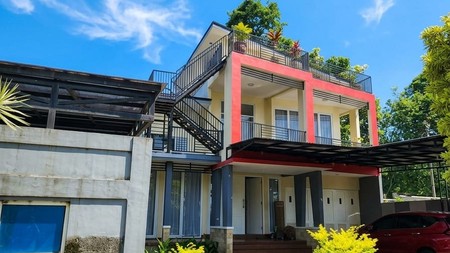 Villa di Cipanas Dekat Istana Cipanas