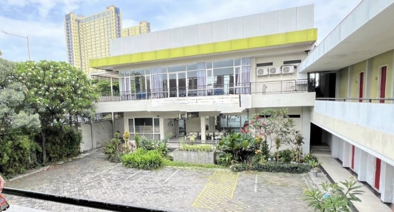 Ym014 Gedung ex Hotel Semampir MERR Surabaya