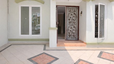 Rumah Lebar 8 Rapih Terawat di Gading Arcadia, Kelapa Gading. Siap Huni.