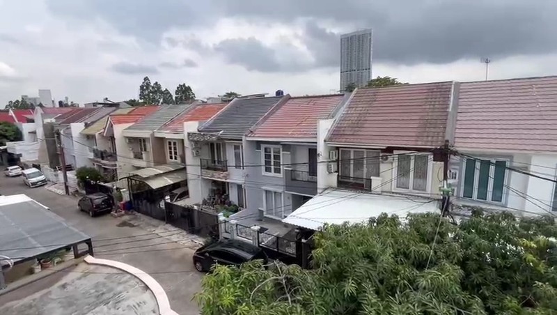 Rumah Lebar 8 Rapih Terawat di Gading Arcadia, Kelapa Gading. Siap Huni