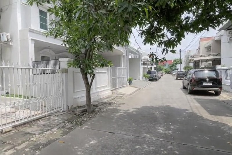 Rumah Lebar 8 Rapih Terawat di Gading Arcadia, Kelapa Gading. Siap Huni