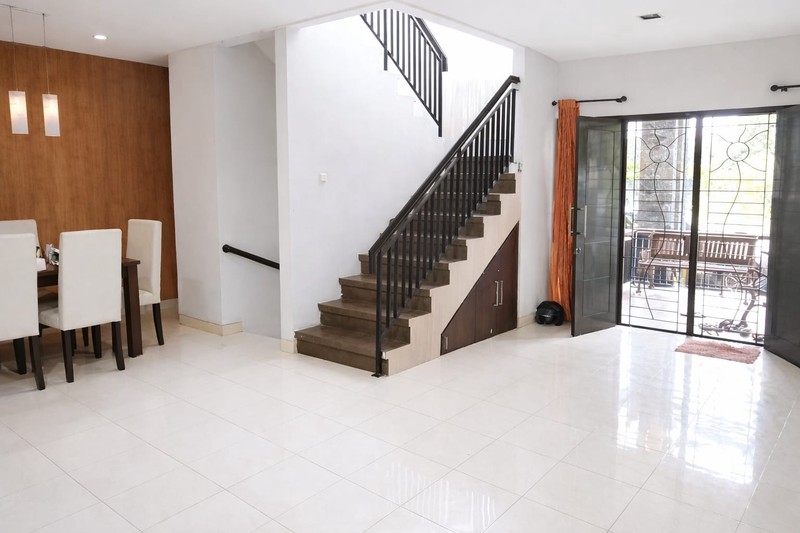 Rumah siap huni di Raffles Hills