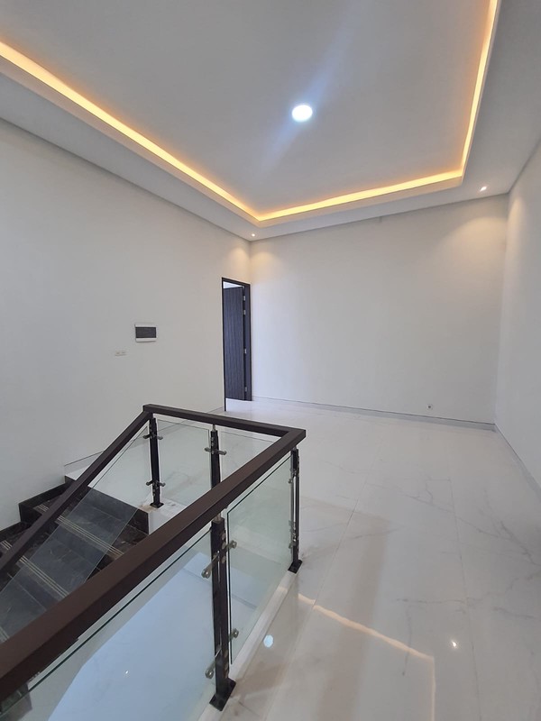 Dijual Rumah Citraland Fullerton Place - Raffles Garden - Newton Hill area  - Split Level Desain Mewah  Dekat GWalk Sekolah Ciputra SIS