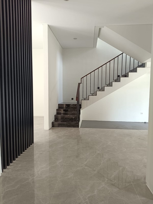 Dijual Cepat Rumah Baru PLUS ROOFTOP District 9 Citraland Utama Tipe ARDMORE Surabaya Barat