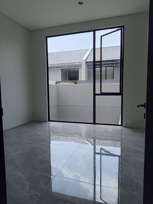 Dijual Cepat Rumah Baru PLUS ROOFTOP District 9 Citraland Utama Tipe ARDMORE Surabaya Barat