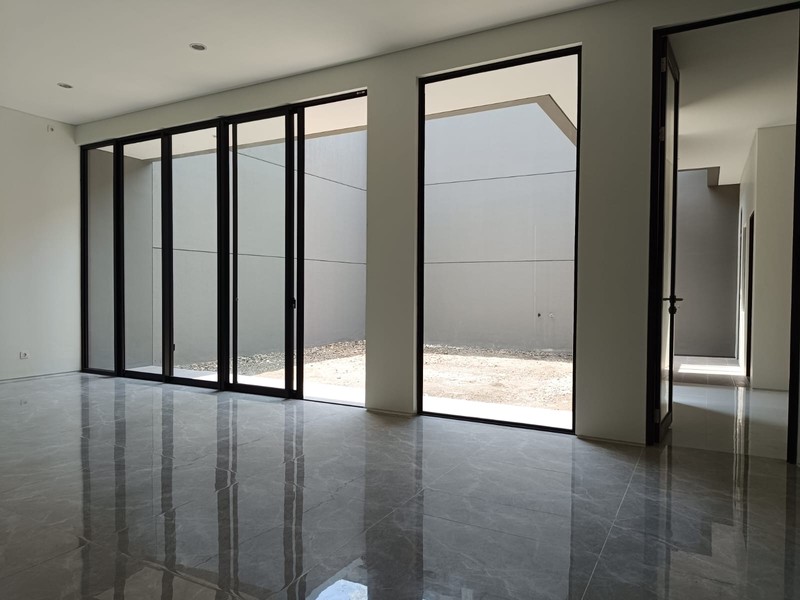 Dijual Cepat Rumah Baru PLUS ROOFTOP District 9 Citraland Utama Tipe ARDMORE Surabaya Barat