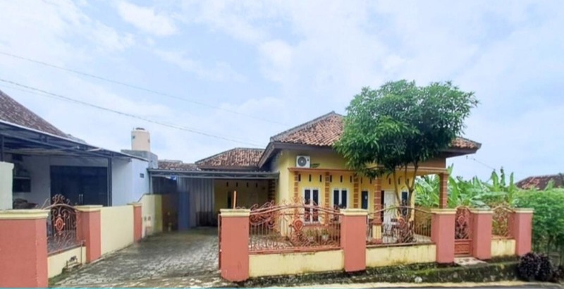 Rumah dijalan Tirtayasa gg. Rambutan Sukabumi Bandarlampung