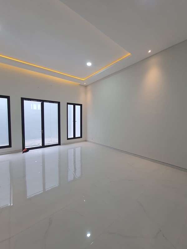 Dijual Rumah Baru Fullerton Place - Raffles Garden Citraland - Newton Hill Strategis Dekat Pakuwon Indah , Graha Family 
