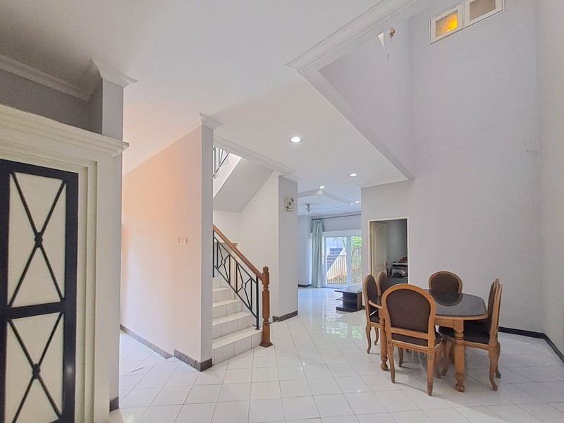 Rumah di Kasuari Bintaro Jaya Sektor 9, dekat Maleo, Mertilang