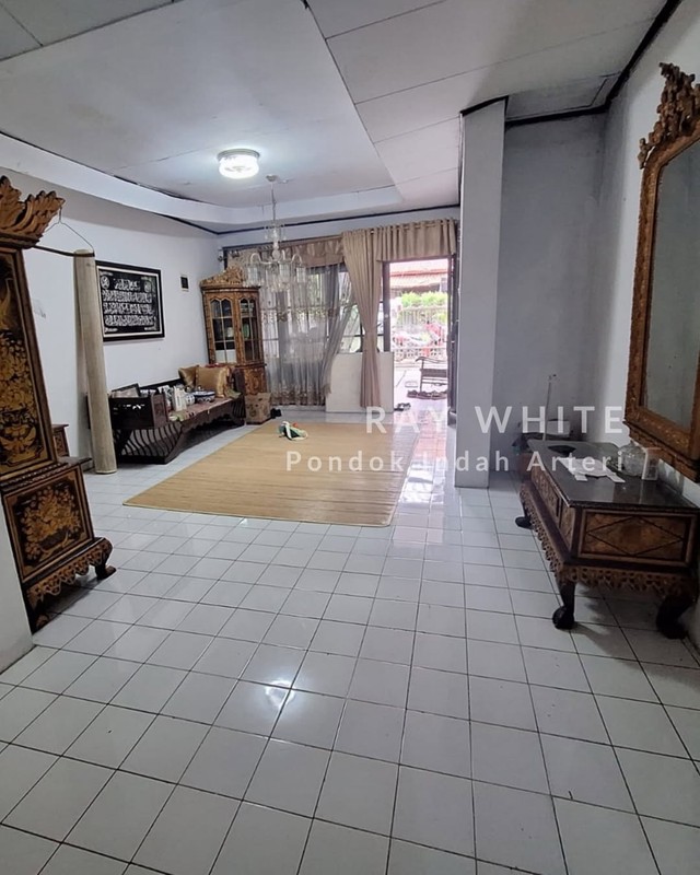 Rumah Hitung Tanah Lebak Bulus Jakarta Selatan Premium Dekat MRT 