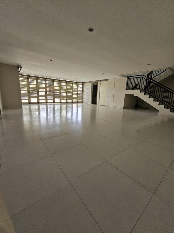 Dijual Rumah Citraland Somerset Surabaya Private Pool Full Furnished Hunian Modern Mewah Golf Area Dekat Palimanan Golf, Universitas Ciputra, Ciputra Hospital, Hokky Buah