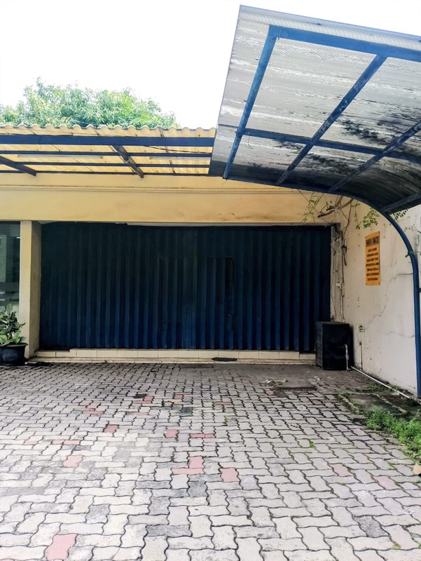 Disewakan Ruko Raya Jemursari - Nol Jalan Raya Komersial Area cocok Buat Segala Usaha - Parkiran Mobil Luas