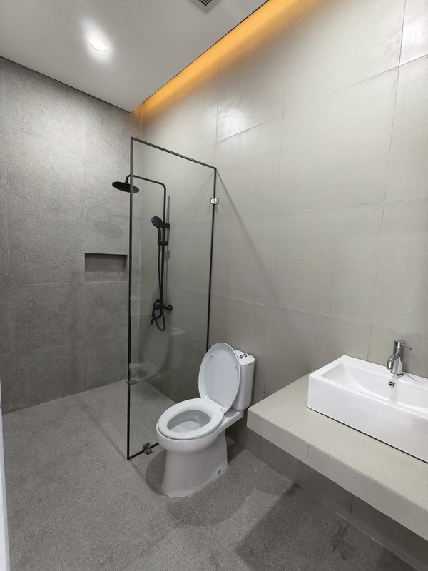 Brand New House di Griya Loka BSD City, jalan kaki ke Santa Ursula