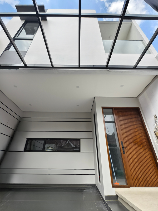 Brand New House di Griya Loka BSD City, jalan kaki ke Santa Ursula