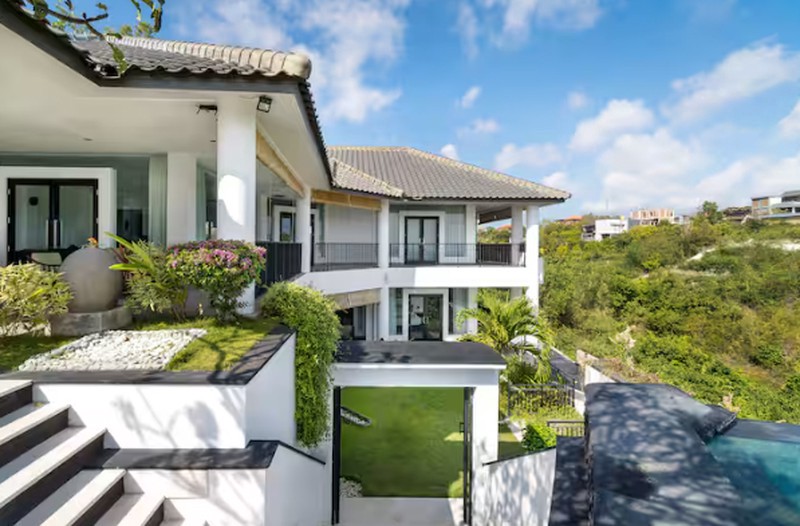 For Sale Freehold - Villa with beautiful view in Jimbaran Bali