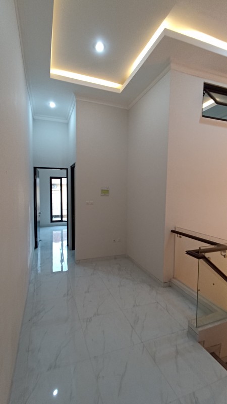 MURAH 1 Milyaran Dijual Rumah Mulyosari Tengah  - Baru Modern 2 Lantai Surabaya Timur dekat ITS, Pakuwon City , Galaxy Mall