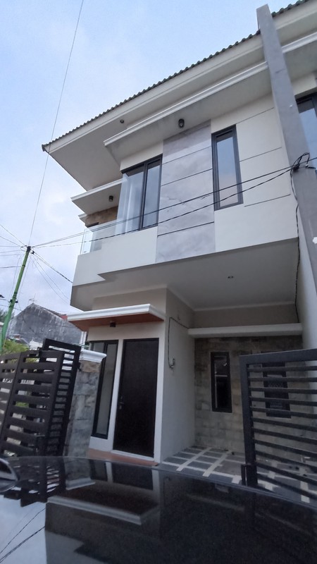 Dijual Rumah Mulyosari Tengah  - HOOK Baru Modern 2 Lantai Surabaya Timur dekat Kampus ITS, Pakuwon City , Galaxy Mall