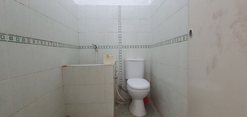 Rumah rapih, bersih, dan siap huni di Gading Griya Lestari, Kelapa Gading, luas 8x15m2.