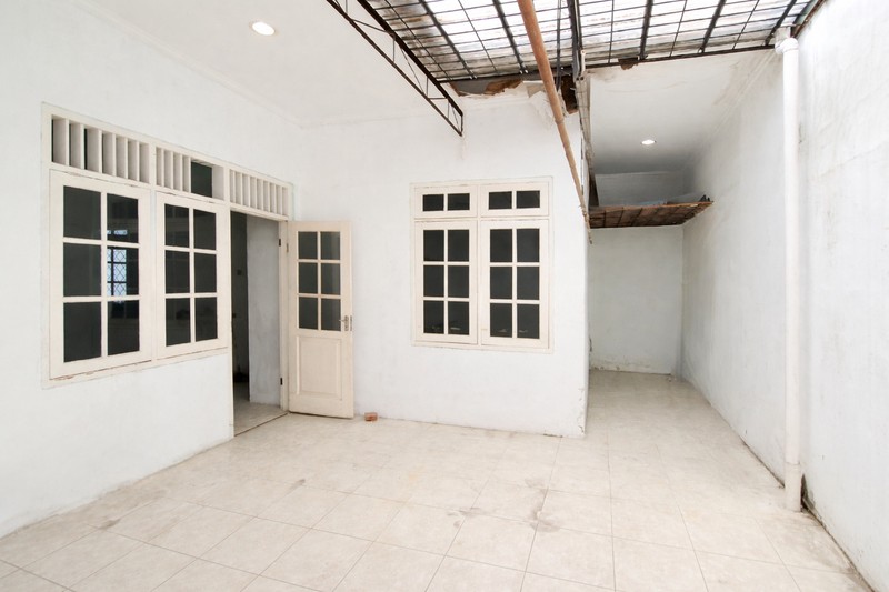 Rumah rapih, bersih, dan siap huni di Gading Griya Lestari, Kelapa Gading, luas 8x15m2.