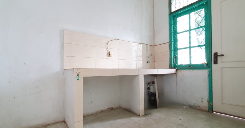 Rumah rapih, bersih, dan siap huni di Gading Griya Lestari, Kelapa Gading, luas 8x15m2.