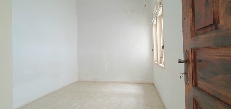 Rumah rapih, bersih, dan siap huni di Gading Griya Lestari, Kelapa Gading, luas 8x15m2.