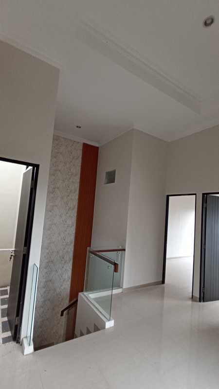Dijual Rumah Mulyosari Prima Utara  - Baru Modern HOOK  2 Lantai Surabaya Timur dekat ITS, Pakuwon City , Galaxy Mall