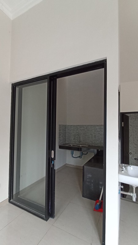 Dijual Rumah Mulyosari Prima Utara  - Baru Modern HOOK  2 Lantai Surabaya Timur dekat ITS, Pakuwon City , Galaxy Mall