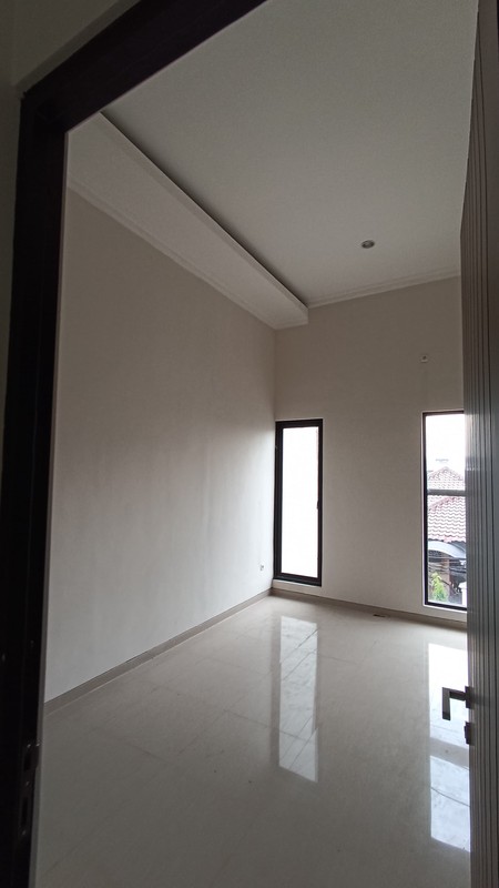 Dijual Rumah Mulyosari Prima Utara  - Baru Modern HOOK  2 Lantai Surabaya Timur dekat ITS, Pakuwon City , Galaxy Mall