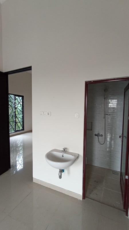 Dijual Rumah Mulyosari Prima Utara  - Baru Modern HOOK  2 Lantai Surabaya Timur dekat ITS, Pakuwon City , Galaxy Mall