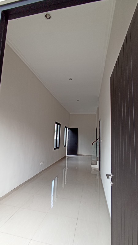 Dijual Rumah Mulyosari Prima Utara  - Baru Modern HOOK  2 Lantai Surabaya Timur dekat ITS, Pakuwon City , Galaxy Mall