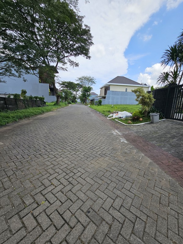 Disewakan Rumah Citraland Somerset Surabaya Private Pool Full Furnished Hunian Modern Mewah Golf Area Dekat Palimanan Golf, Universitas Ciputra, Ciputra Hospital, Hokky Buah