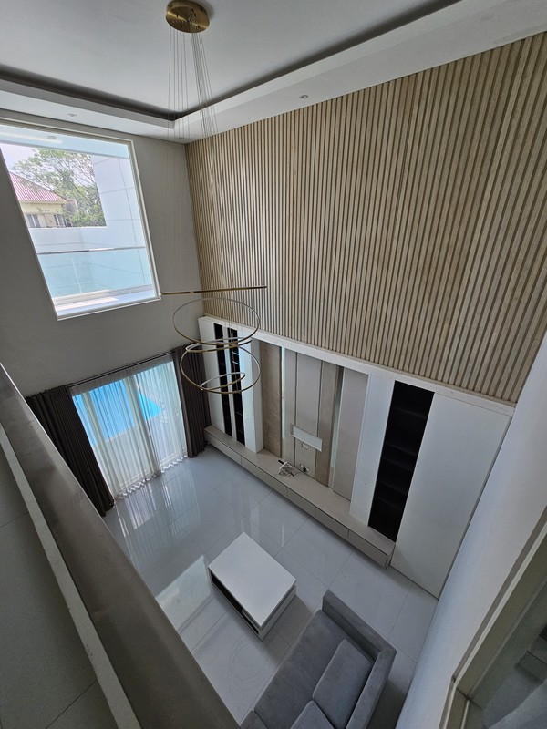 Disewakan Rumah Citraland Somerset Surabaya Private Pool Full Furnished Hunian Modern Mewah Golf Area Dekat Palimanan Golf, Universitas Ciputra, Ciputra Hospital, Hokky Buah