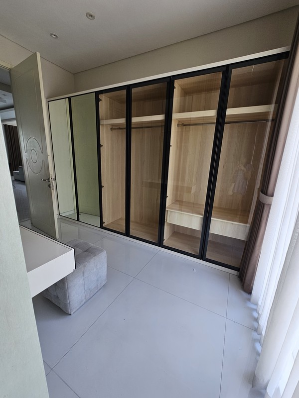 Disewakan Rumah Citraland Somerset Surabaya Private Pool Full Furnished Hunian Modern Mewah Golf Area Dekat Palimanan Golf, Universitas Ciputra, Ciputra Hospital, Hokky Buah