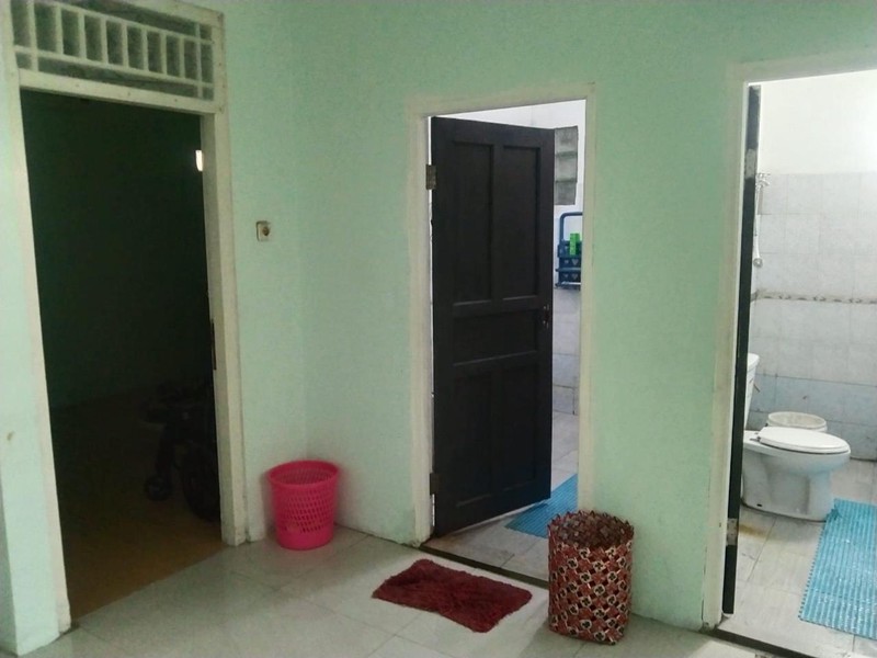 Dijual Rumah Kos Daerah Perum Karawaci Tangerang Depan Jalan Siap Pakai SHM