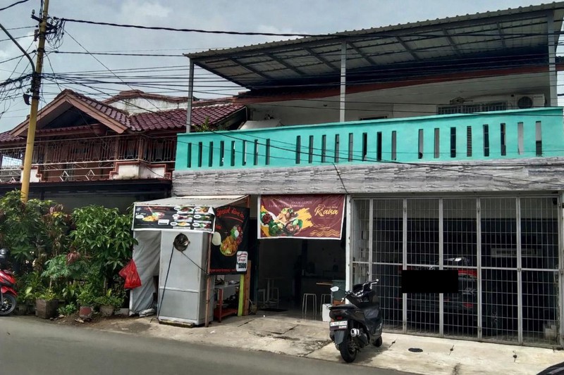 Dijual Rumah Kos Daerah Perum Karawaci Tangerang Depan Jalan Siap Pakai SHM
