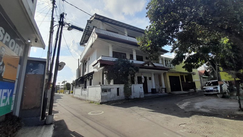 Rumah Dijual Lokasi Premium di Area Jalan Kaliurang - Condong Catur Depok Sleman 