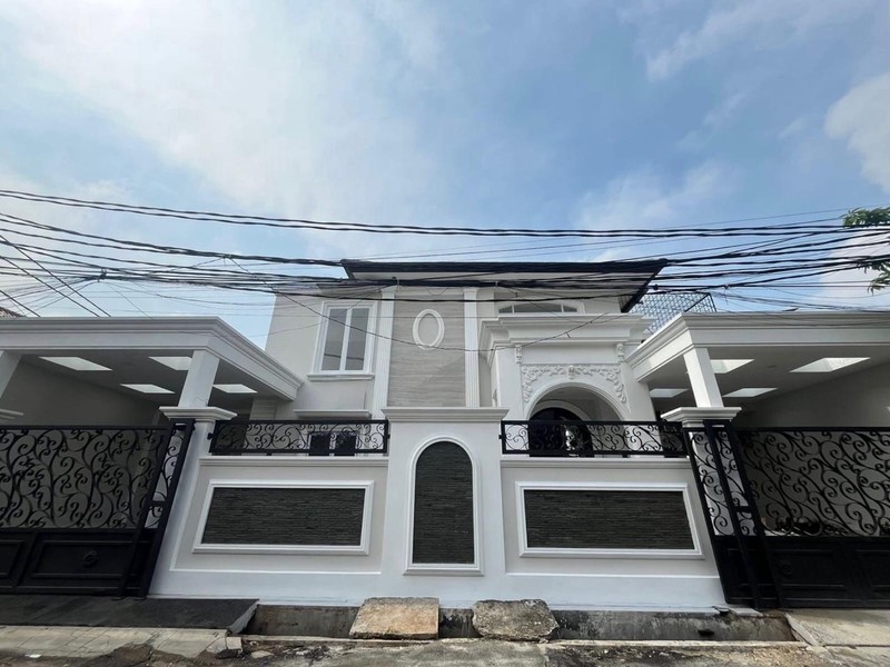 FOR SALE FULLY RENOVATED HOUSE