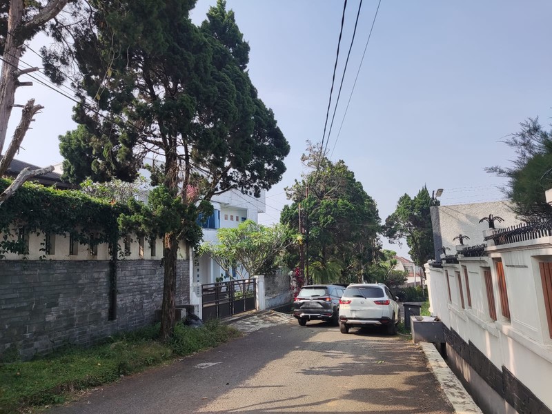 BAGUS! Rumah Nyaman dan Luas 2 Lantai di Sayap Setia Budi, Bandung!