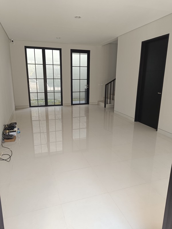 Jual Rumah Baru 2 Lantai Greenlake Citraland Surabaya Barat