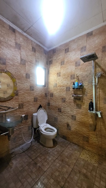 Dijual Rumah 2 Lantai di BSD - 5+2 KT, Semi Furnished | SHM, Lokasi Strategis