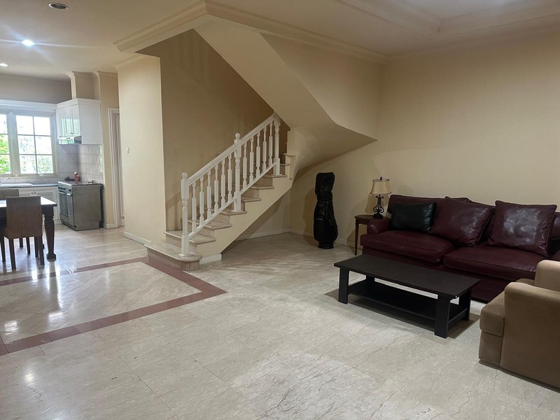 Town House Puri Marina Ancol Fully Furnished