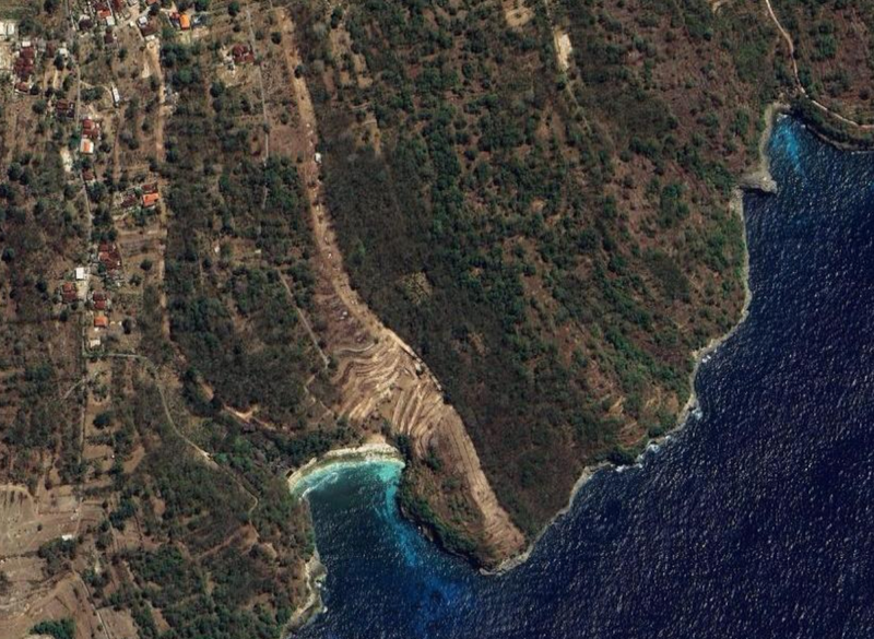 Freehold - High-Potential Beachfront Development Land in Nusa Ceningan