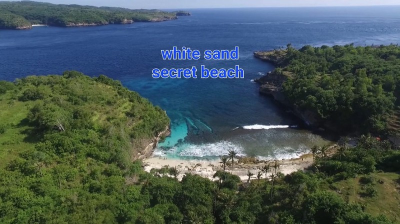 Freehold - High-Potential Beachfront Development Land in Nusa Ceningan