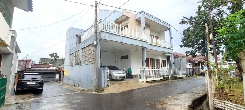 Hunian Modern Luas Siap Huni Di Cikaret Bogor