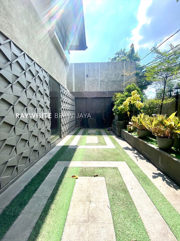 Rumah Siap Huni Lingkungan Tenang Area Cilandak